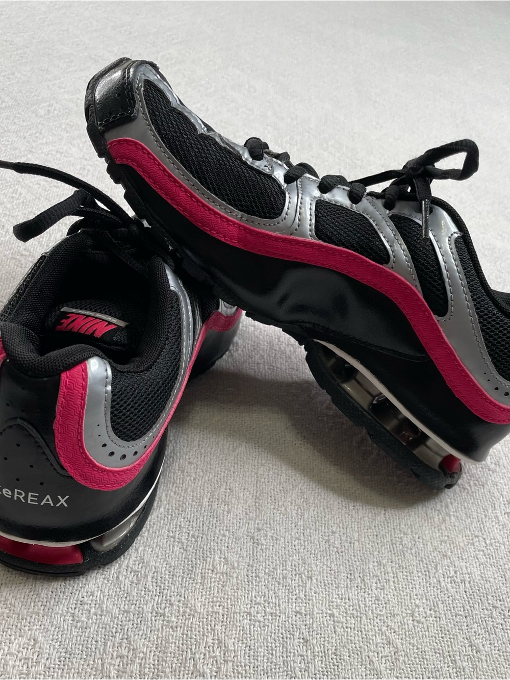 Nike Women’s Black and Pink Running Sneakers~ Size 6.5 ~ Reax Run 5‎ - Picture 9 of 10